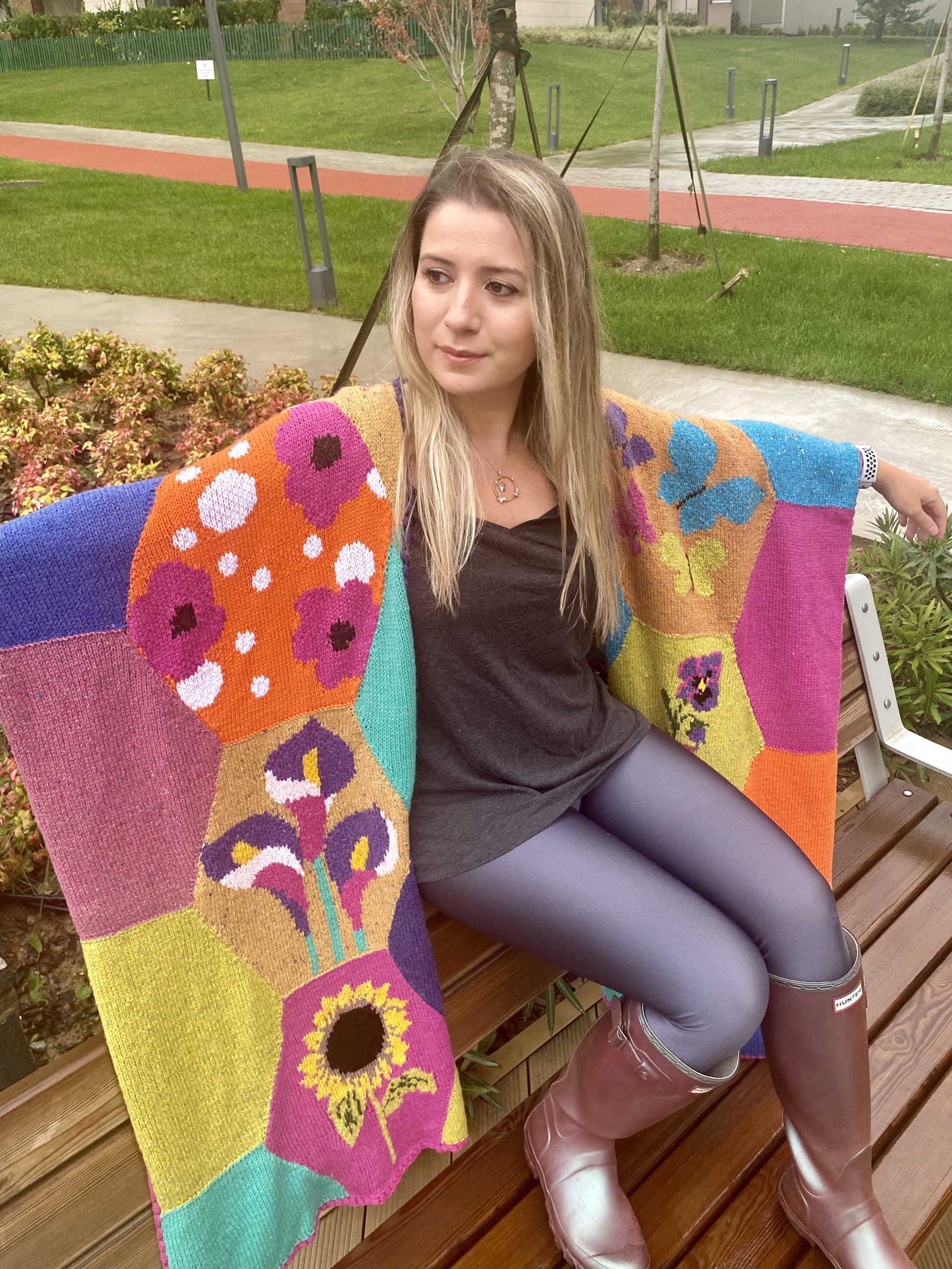 El Örgüsü Patchwork Yün Panço