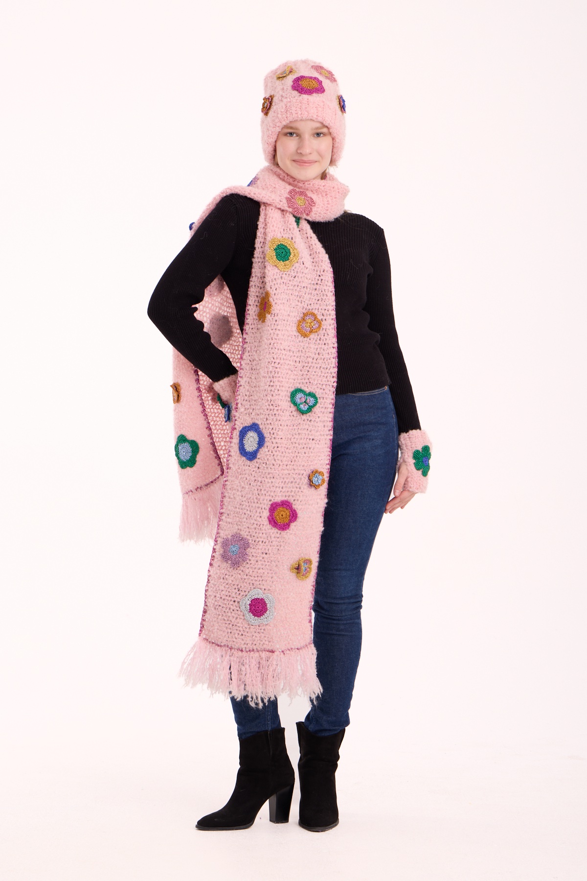 Pembe Alpaka Atkı Şapka Eldiven Set
